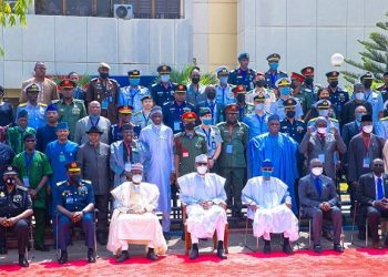 Buhari urges Nigerians to get more involved in security, hails agencies, service chiefs for courage
