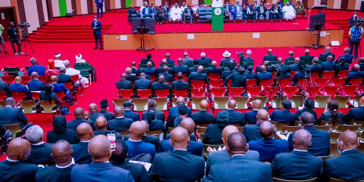 2023 polls: Maintain your position as honest arbiters, Buhari tells judges