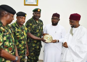 Chief of Defence Staff visits National Mosque, seeks relentless prayers, support
