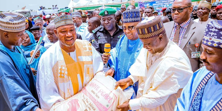 Shettima flags off distribution of palliatives in Sokoto, says Tinubu administration will prioritise citizens’ welfare