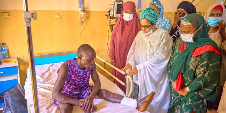 Oluremi Tinubu donates N40 million, food items to victims of Jigawa tanker explosion