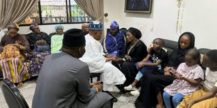 Shettima visits ex-Women Affairs Minister, Tallen, condoles with family over son’s death