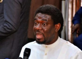 Raise salaries before fresh minimum wage talks, TUC tells FG